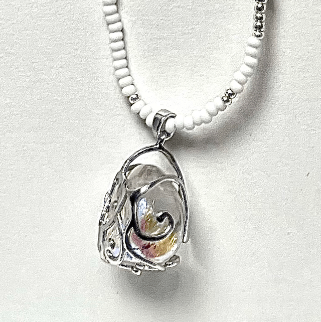 C24 - Collier perles verre et quartz angel aura 