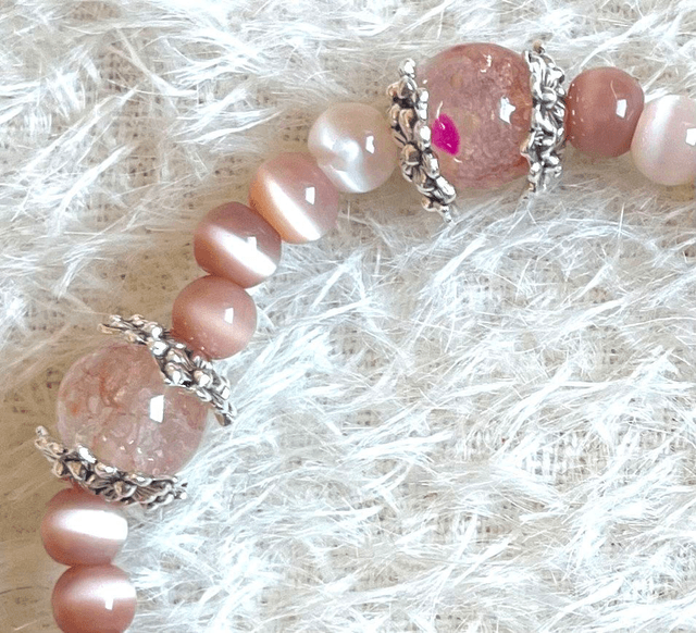 B32 - Bracelet perles verre ton rose et inter perles métal