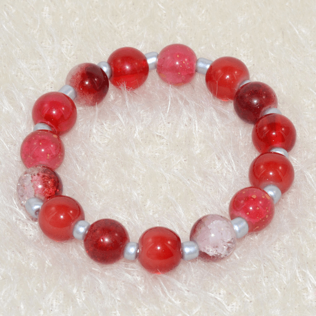 B03 - Bracelet perles verre cerise et perles métal