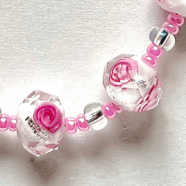B112 - Bracelet perles en verre lampwork ton rose