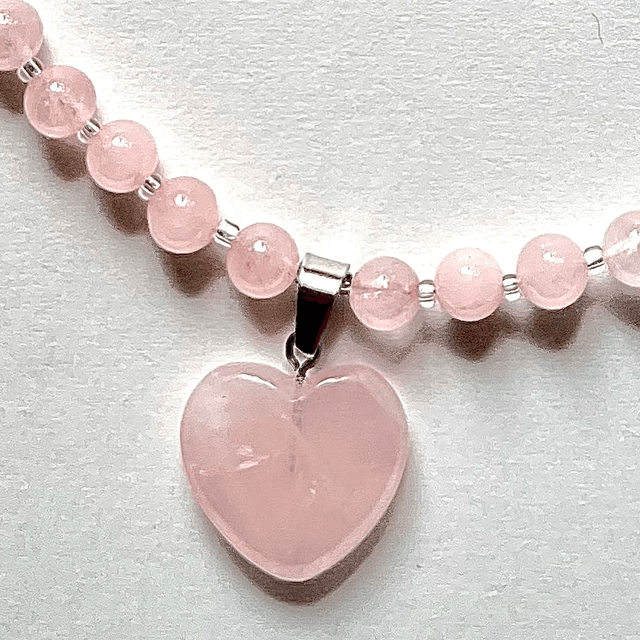 C32 - Collier perle quartz rose et pendentif cœur quartz
