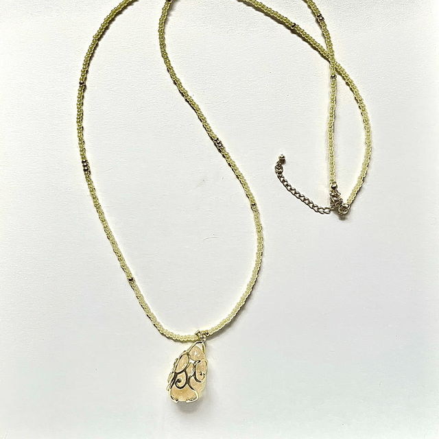 C25 - Collier perles verre et citrine