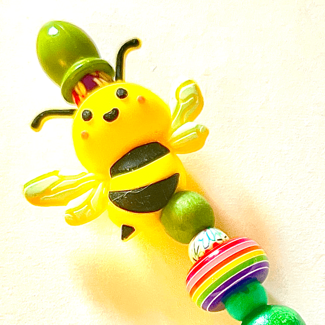 S41 - Stylo à perles et perle abeille 