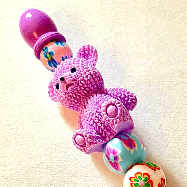S50 - Stylo à perles et ours violet