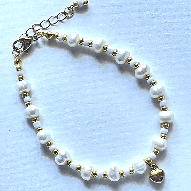 B104 - Bracelet perles de rivière et perles en verre