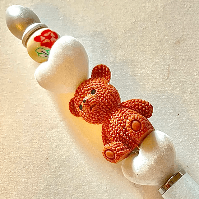 S53 - Stylo à perles et ours marron