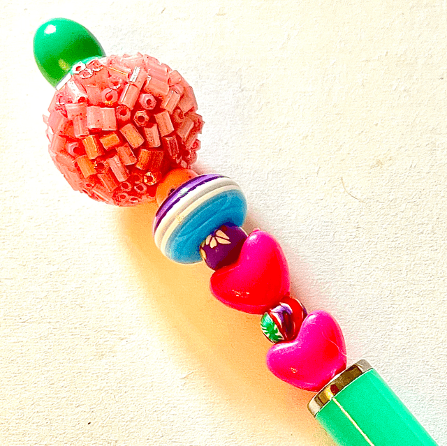 S28 - Stylo à perles silicone et verre