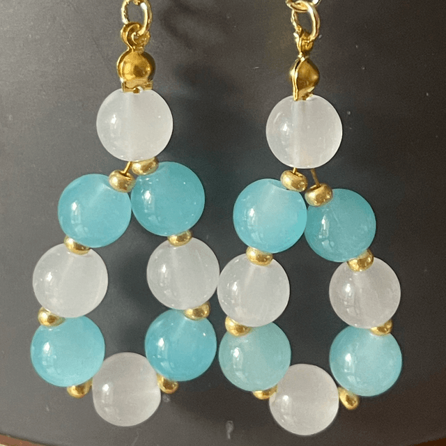 BO24 - Boucles d’oreilles perles bleues et blanches