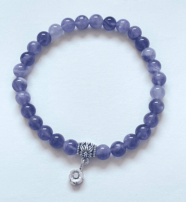 B49- Bracelet améthyste et charms en métal