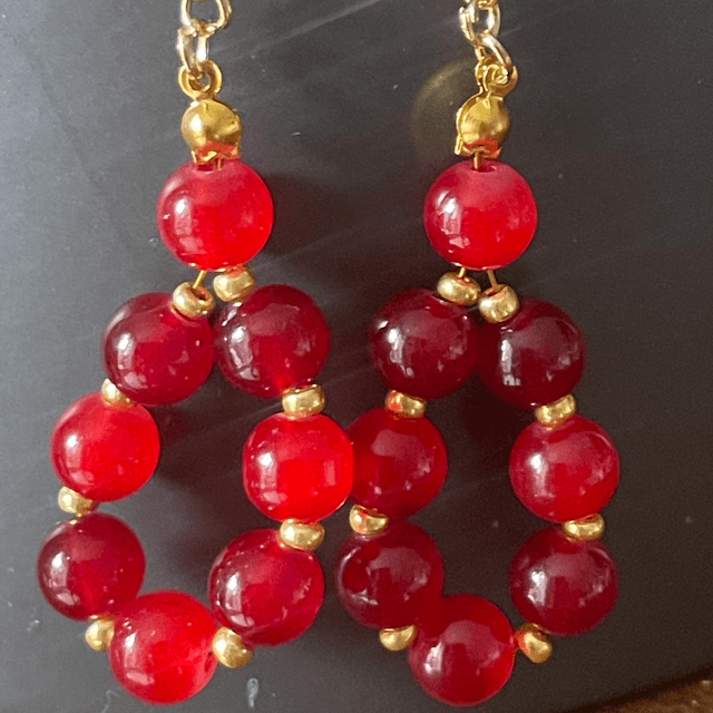 BO25 - Boucles d’oreilles perles ton rouge 