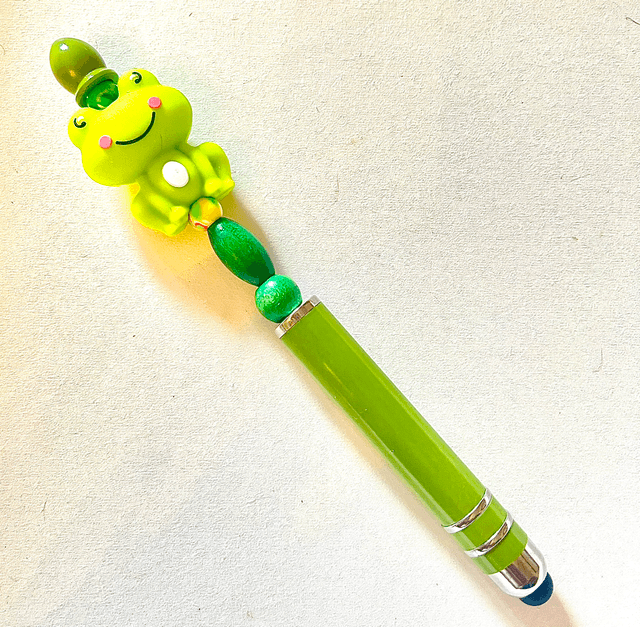 S48 - Stylo à perles et perle grenouille 