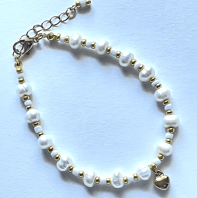 B104 - Bracelet perles de rivière et perles en verre